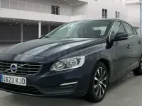 Usado Volvo S60 Kinetic 150 CV (110 kW) 2018 Azul Berlina