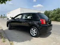 Usado Toyota Corolla Sol 90 CV (66 kW) 2006 Negro Berlina