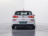 Usado Hyundai i30 120 CV (88 kW) 2019 Blanco Berlina
