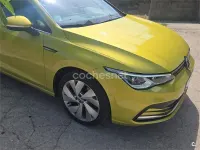 Usado VW Golf VII Style 150 CV (110 kW) 2019 Amarillo Berlina