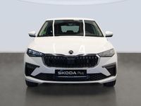 Usado Skoda Scala Selection 116 CV (85 kW) 2025 Blanco Utilitario