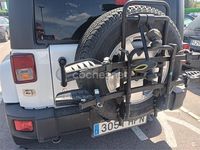Usado Jeep Wrangler Unlimited Sahara 177 CV (130 kW) 2011 Blanco SUV
