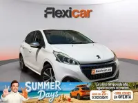 Usado Peugeot 208 Allure 110 CV (80 kW) 2017 Blanco Utilitario