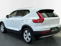 Usado Volvo XC40 Momentum 163 CV (119 kW) 2022 Blanco SUV