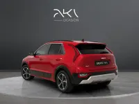 Usado Kia Niro 141 CV (103 kW) 2023 Rojo SUV