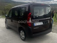 Usado Fiat Doblò Easy 95 CV (69 kW) 2016 Granate Monovolumen