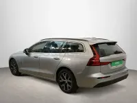 Usado Volvo V60 Core 197 CV (144 kW) 2023 Gris / plata Familiar
