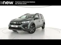 Usado Dacia Jogger Expression 100 CV (73 kW) 2025 Verde Monovolumen