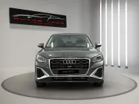 Usado Audi Q2 S-Line 150 CV (110 kW) 2025 Gris / plata SUV