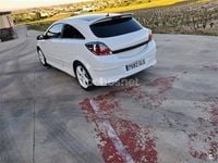 Usado Opel Astra GTC Sport 140 CV (102 kW) 2009 Blanco Berlina