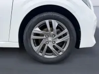 Usado Peugeot 208 Active 100 CV (73 kW) 2022 Blanco Utilitario
