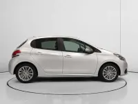Usado Peugeot 208 Style 82 CV (60 kW) 2016 Gris Utilitario