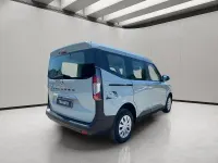 Usado Ford Tourneo Courier Trend 125 CV (91 kW) 2024 Gris / plata Monovolumen