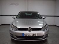Usado VW Golf VII Advance 105 CV (77 kW) 2015 Gris / plata Berlina
