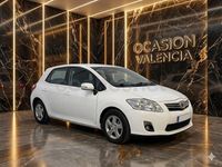 Usado Toyota Auris Hybrid Active 135 CV (99 kW) 2012 Blanco Berlina