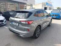 Usado Ford Kuga ST-Line 224 CV (164 kW) 2023 Plateado SUV