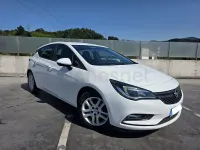 Usado Opel Astra Business 110 CV (80 kW) 2017 Blanco Berlina