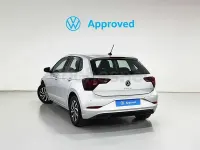 Usado VW Polo Life 95 CV (69 kW) 2024 Gris Utilitario