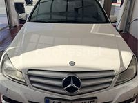 Usado Mercedes C180 120 CV (88 kW) 2015 Blanco Familiar