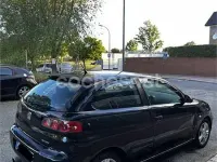 Usado Seat Ibiza Stylance 100 CV (73 kW) 2005 Negro Utilitario