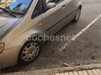 Usado Fiat Idea Active 77 CV (56 kW) 2005 Gris / plata Monovolumen