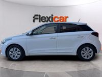 Usado Hyundai i20 75 CV (55 kW) 2019 Blanco Utilitario