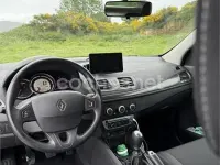 Usado Renault Mégane Life 95 CV (69 kW) 2014 Gris / plata Berlina