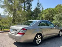 Usado Mercedes S350 272 CV (200 kW) 2007 Gris / plata Berlina