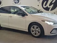Usado VW Golf VIII Life 115 CV (84 kW) 2021 Blanco Berlina