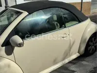 Usado VW New Beetle 102 CV (75 kW) 2004 Beige Utilitario