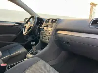 Usado VW Golf VII 105 CV (77 kW) 2012 Blanco Berlina
