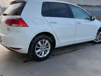 Usado VW Golf VII Advance 105 CV (77 kW) 2013 Blanco Berlina