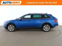 Usado Skoda Superb Scout 4x4 200 CV (147 kW) 2023 Azul Familiar