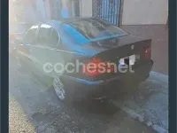 Usado BMW 325 192 CV (141 kW) 2004 Granate Berlina