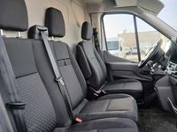 Usado Ford Transit Trend 130 CV (95 kW) 2024 Blanco Berlina