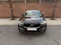 Używany Volvo XC60 Core 197 KM (144 kW) 2021 Czarny SUV