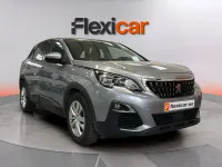 Usado Peugeot 3008 Active 130 CV (95 kW) 2017 Gris SUV