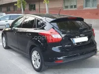 Usado Ford Focus Trend 115 CV (84 kW) 2011 Negro Berlina