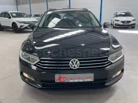 Usado VW Passat Advance 120 CV (88 kW) 2018 Negro Familiar