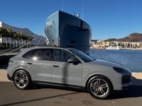 Usado Porsche Cayenne 470 CV (345 kW) 2024 Gris / plata SUV