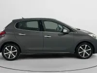 Usado Peugeot 208 Allure 110 CV (80 kW) 2017 Utilitario