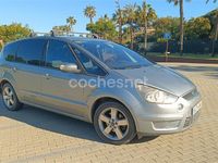 Usado Ford S-MAX Titanium 140 CV (102 kW) 2008 Gris / plata Monovolumen