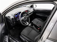 Usado Kia Picanto 63 CV (46 kW) 2024 Gris Utilitario