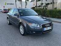 Usado Audi A4 140 CV (102 kW) 2005 Gris / plata Berlina