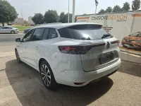 Usado Renault Mégane GrandTour Techno 140 CV (102 kW) 2022 Blanco Familiar