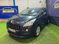 Usado Peugeot 3008 Active 112 CV (82 kW) 2011 Azul Familiar