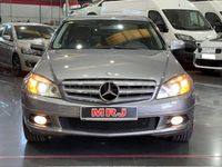 Usado Mercedes C220 Avantgarde 170 CV (125 kW) 2007 Gris / plata Berlina