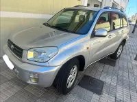 Usado Toyota RAV4 Luna 125 CV (91 kW) 2003 Gris / plata SUV