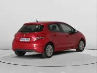 Usado Peugeot 208 Style 99 CV (72 kW) 2017 Rojo Utilitario
