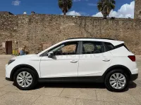 Usado Seat Arona Style 110 CV (80 kW) 2024 Blanco SUV